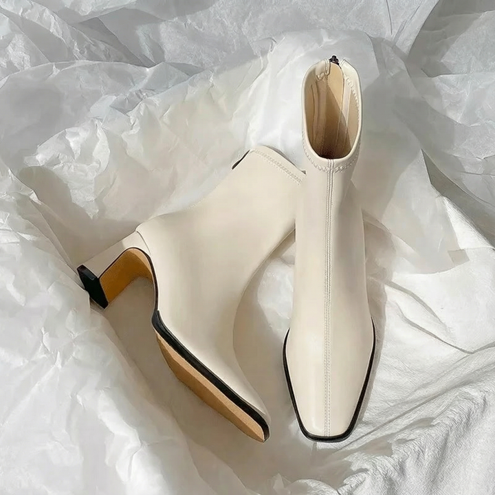 Beluchi | Stivaletti Eleganti con Tacco Slanciato e Design Raffinato